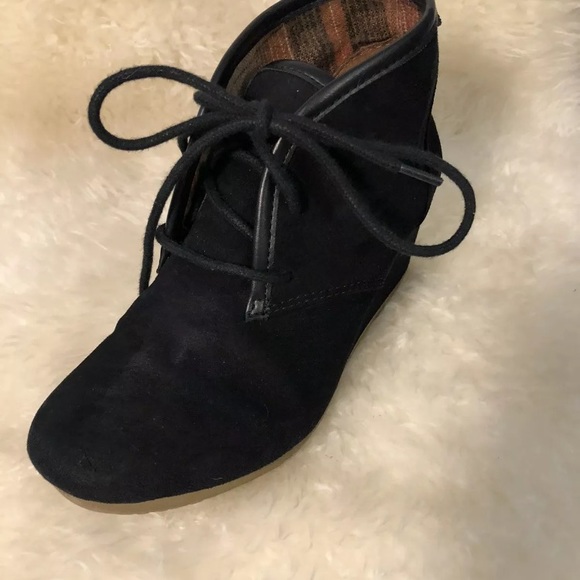 Ankle Bootie Wedge Heel Sz 6 MajPow Faux Suede - Picture 6 of 7